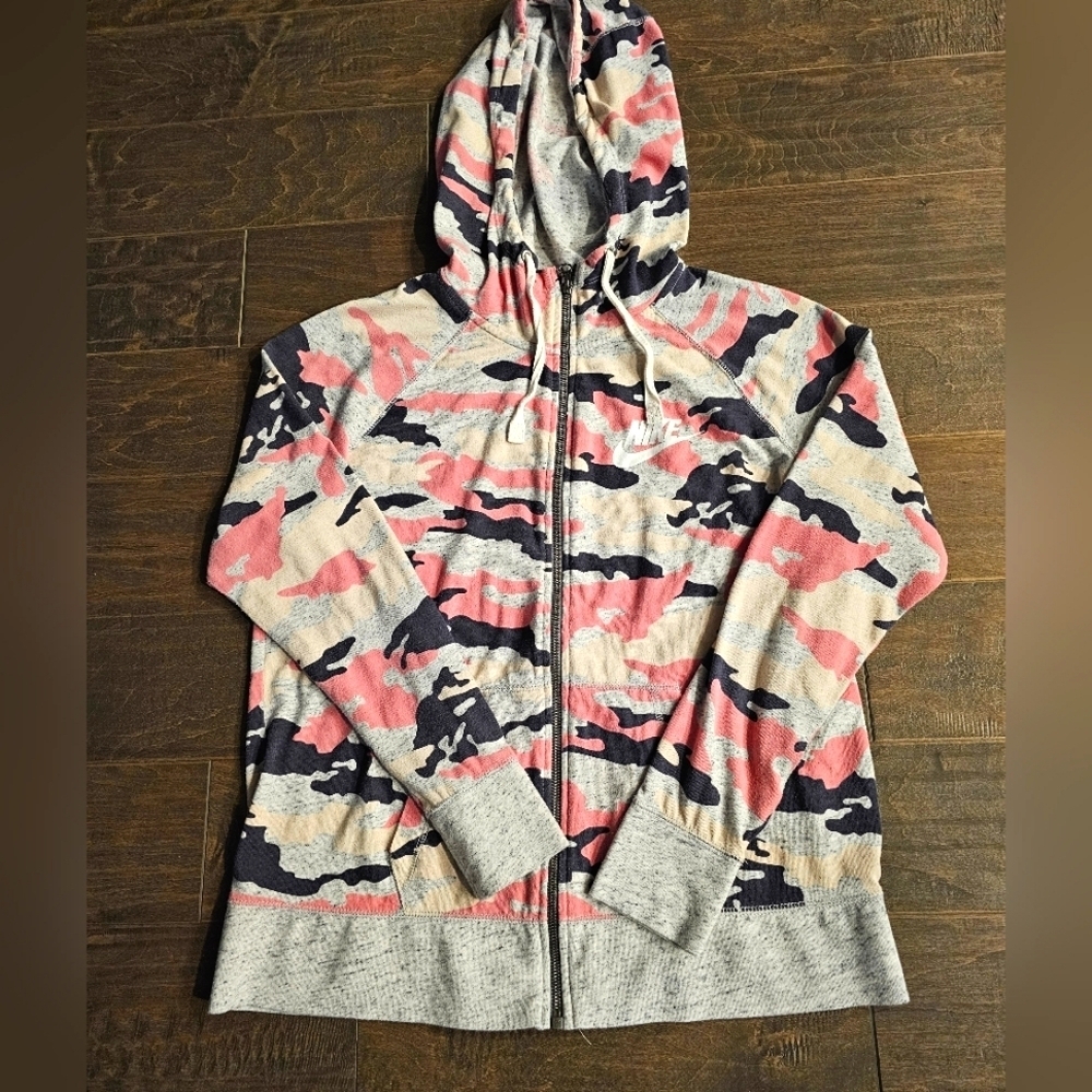 Nike Women's Camouflage Hooded Sweatshirt sz large